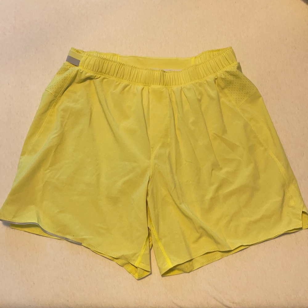 Men’s lined liner neon yellow green surge shorts lululemon athletica size large